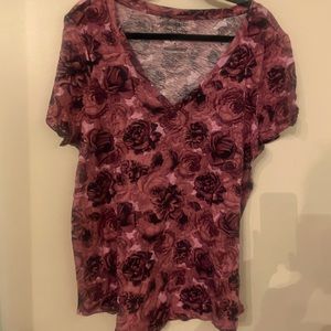 Torrid NWOT size 0 flower V neck